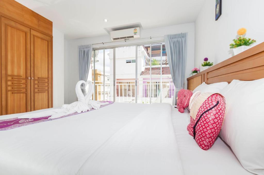 Larn Park Resortel Patong Стая снимка