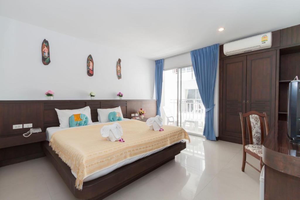 Larn Park Resortel Patong Стая снимка