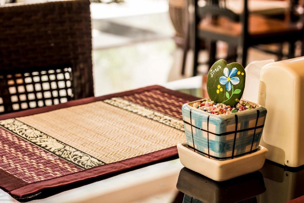 Larn Park Resortel Patong Екстериор снимка